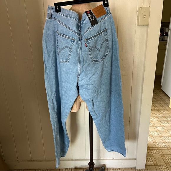 SOLD LEVIS sz 34 x 29 High Loose Taper Premium Blue Denim Jeans - Picture 2 of 7